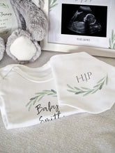 Load image into Gallery viewer, BOTANICAL PREGNANCY NEW BABY Gift Hamper set box