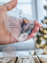 Load image into Gallery viewer, Robin Memorial Loved Ones Christmas Ornament Bauble
