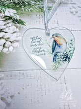 Load image into Gallery viewer, Robin Memorial Loved Ones Christmas Ornament Bauble